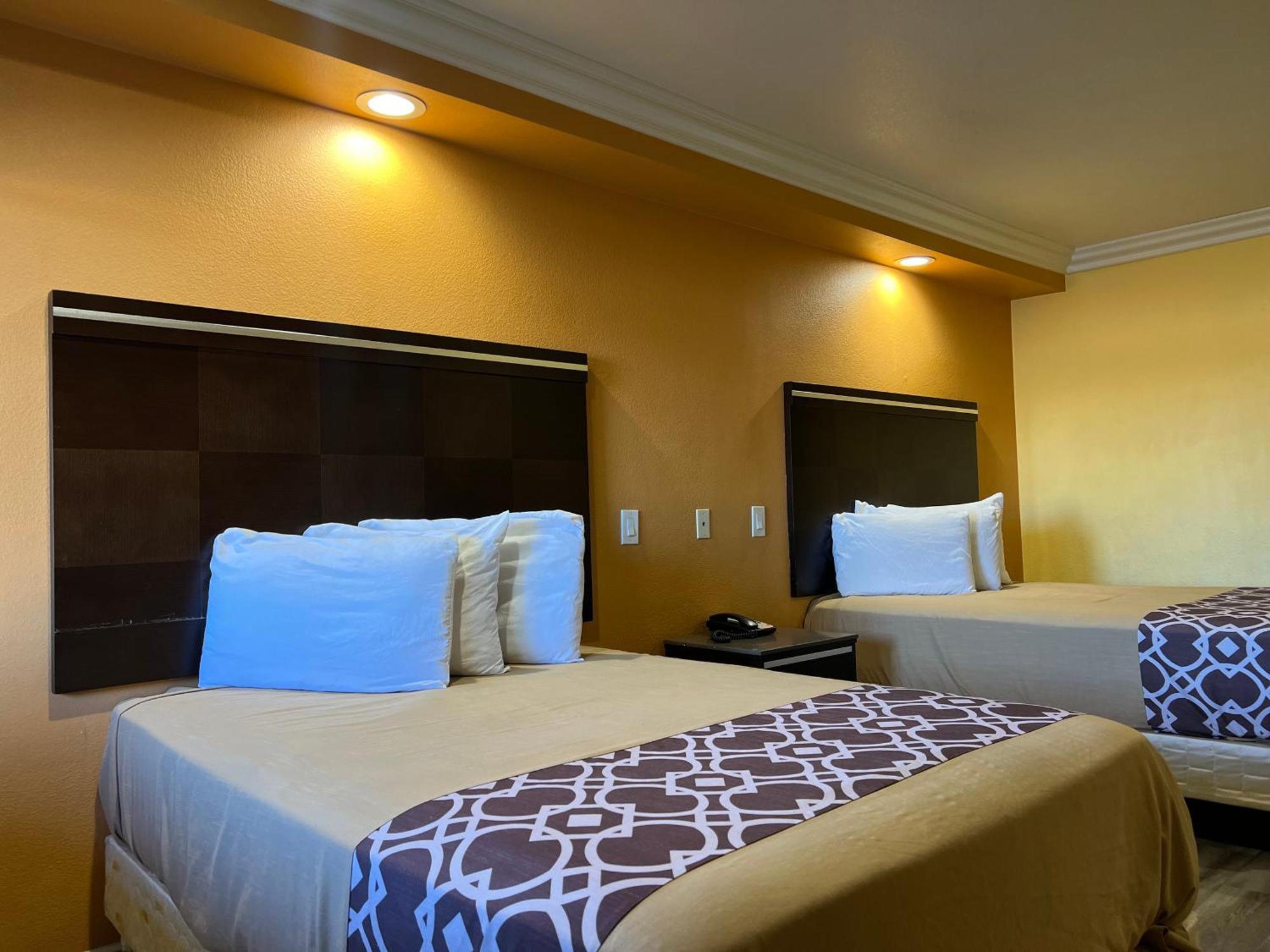 Industry Inn & Suites La Puente Eksteriør billede